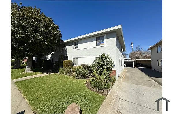 Building Photo - 3047 David Ave #7