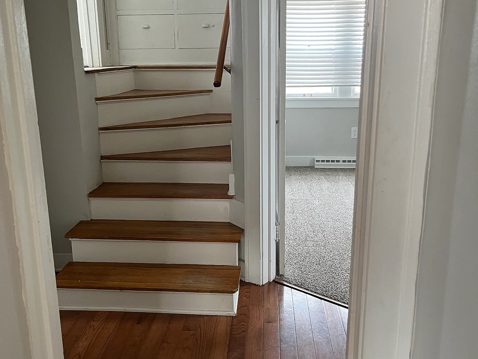 2 bed, 1023 sqft, $1,600 — Photo 4