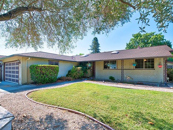 3rd image of 216 San Carlos Way