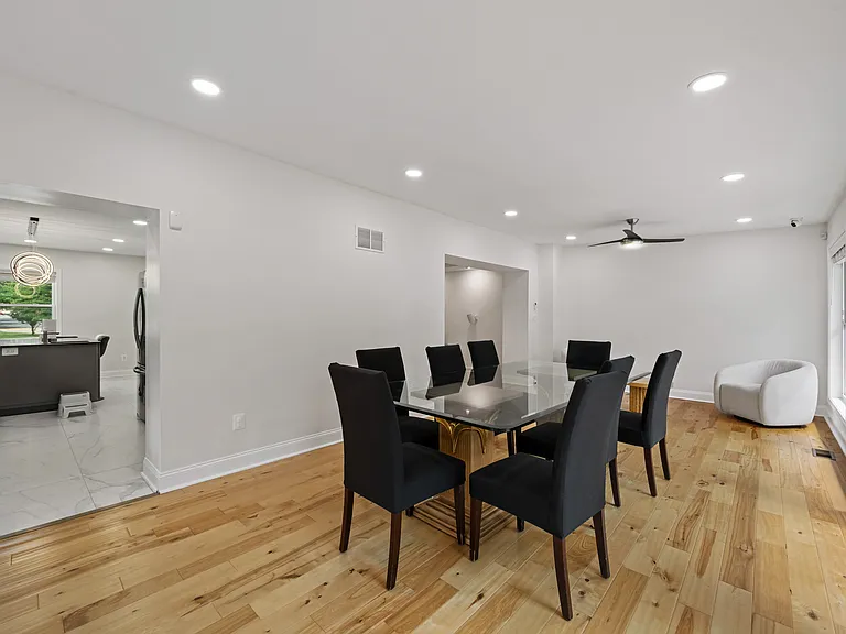 3717 Seven Mile Ln — Photo 16