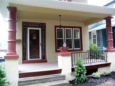 58EWyomissingfrontporch