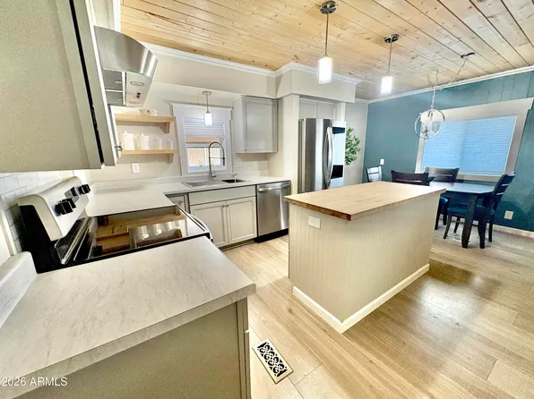 2175 W SOUTHERN Avenue #203, Apache Junction, AZ 85120