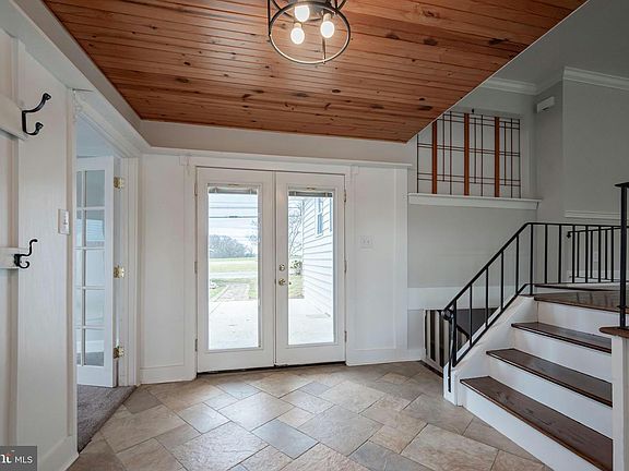 2nd image of 4 Sanford Dr