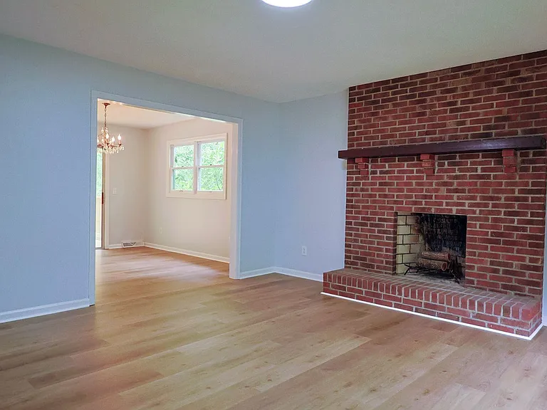 205 Tamassee Dr — Photo 58