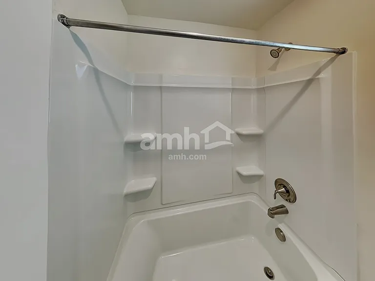 2054 E Silverado Ln — Photo 23