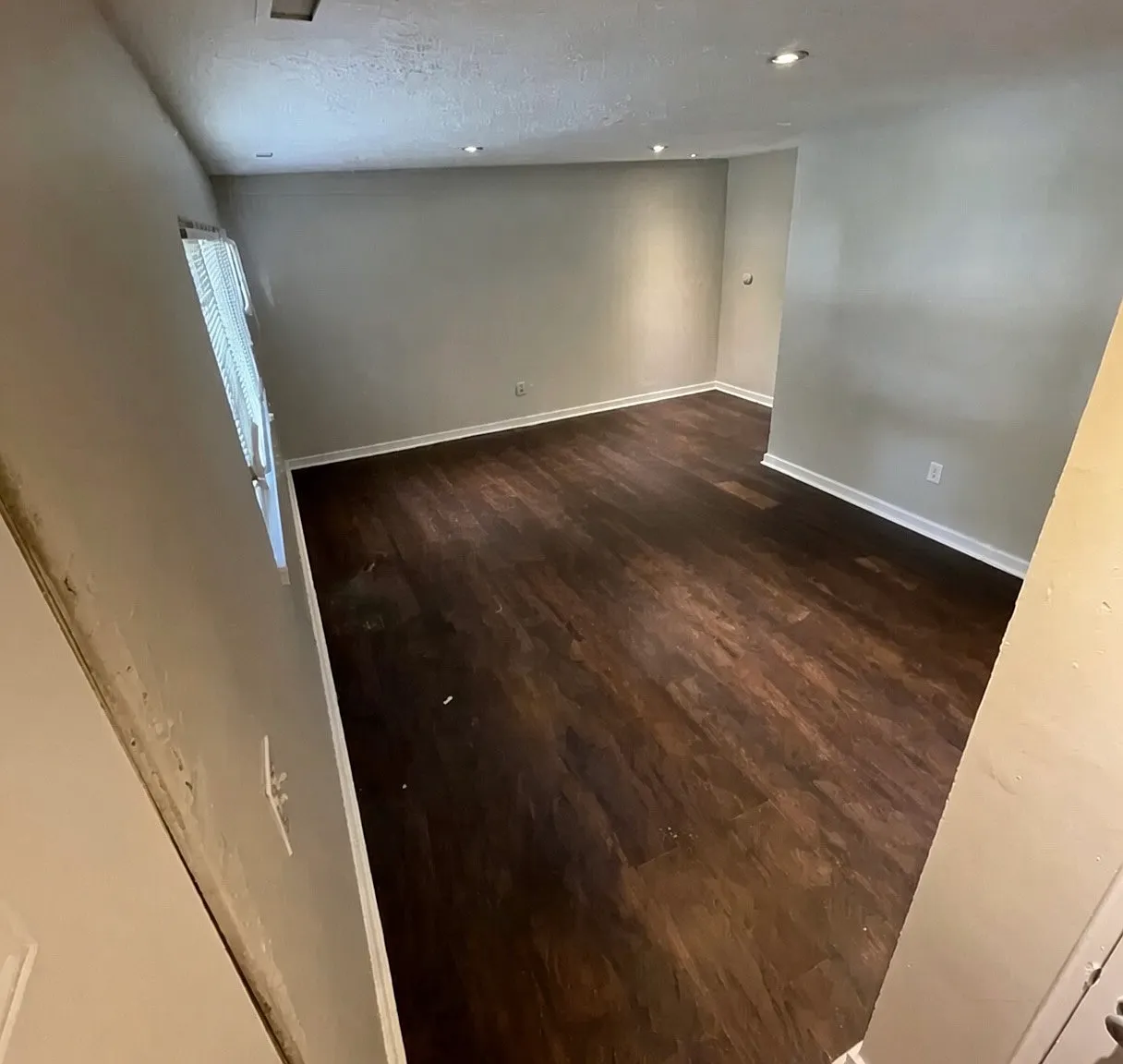 3 bed, 981 sqft, $1,235 — Photo 3