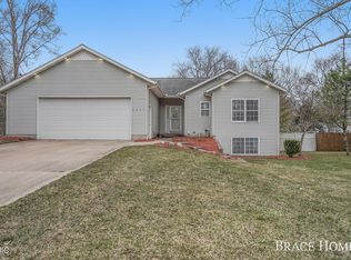 3555 Balsam Ave NE, Grand Rapids, MI 49525