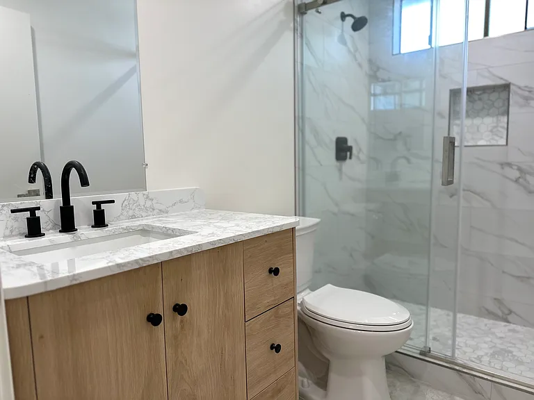 4727 Kester Ave #104 — Photo 18