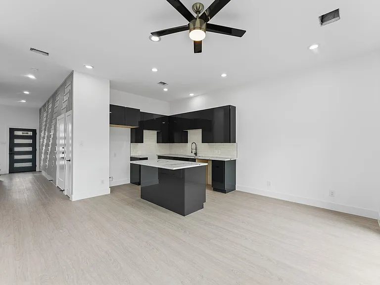 3135 Crane St #B — Photo 6