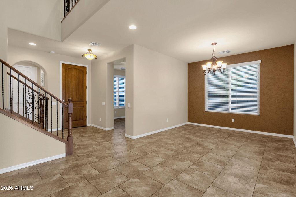 3927 E Waller Lane, Phoenix, AZ - View 6