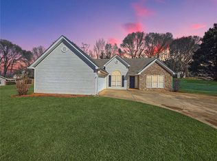 406 Kiley Dr, Hoschton, GA 30548