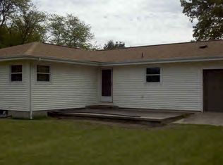 16121 Mission Field Rd, Oakwood, IL 61858