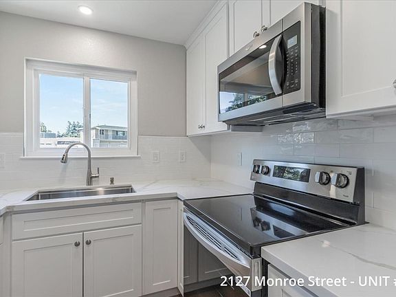 5th image of 2127 Monroe St