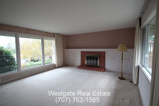 3rd image of 80 Sunny Hill Dr