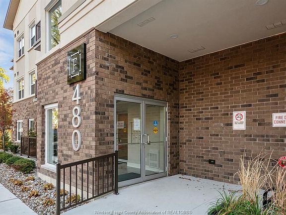 3rd image of 480 Fairview Blvd #205
