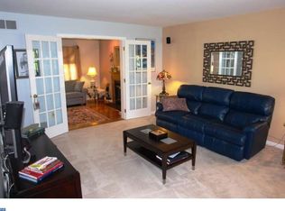 6 Hamton Ct E, Robbinsville, NJ 08691