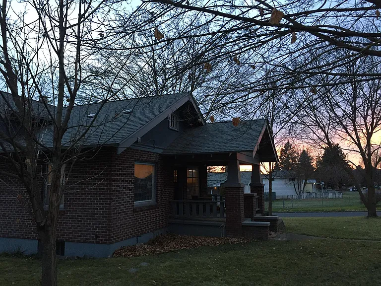 3225 W Providence Ave — Photo 6