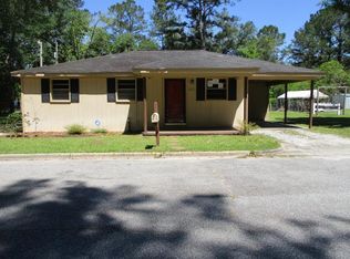 637 Marshall Ln, Albany, GA 31701