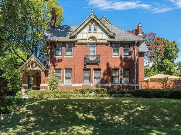 5257 Lindell Blvd, Saint Louis, MO 63108