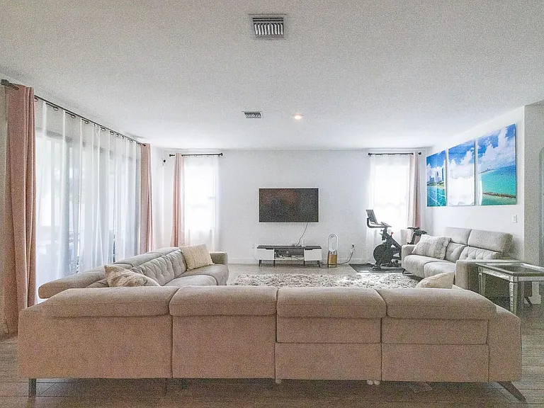 23233 SW 107th Pl — Photo 13