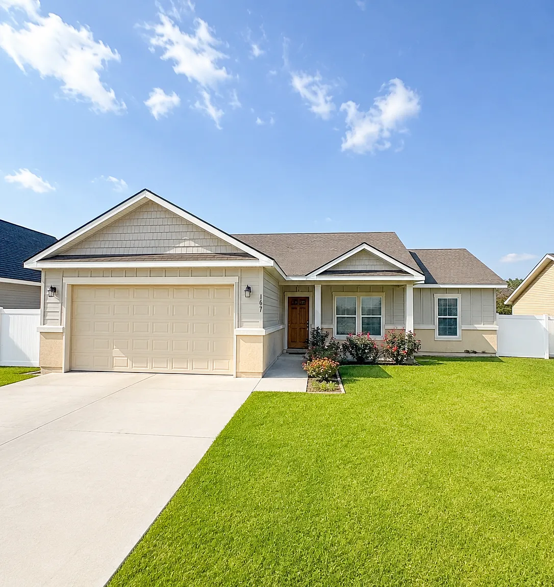 3 bed, $1,950 — Photo 1