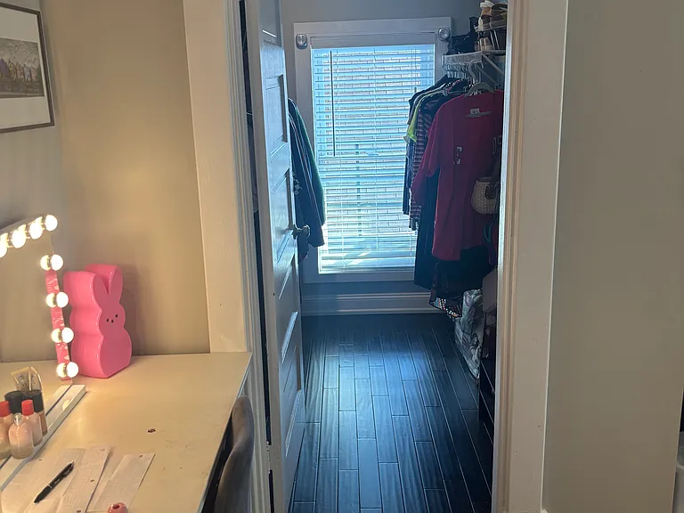 2374 Saint James Ave #3 — Photo 12