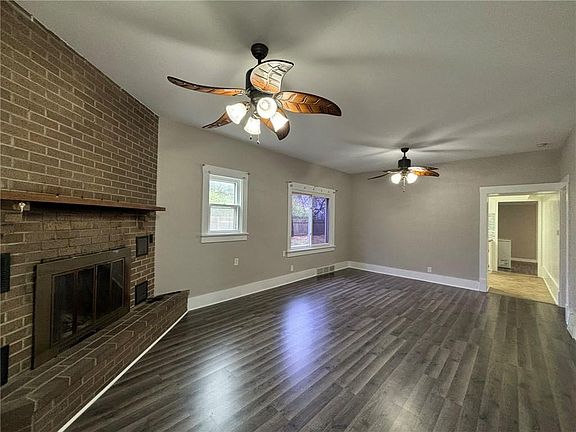 5th image of 725 E Lake Blvd