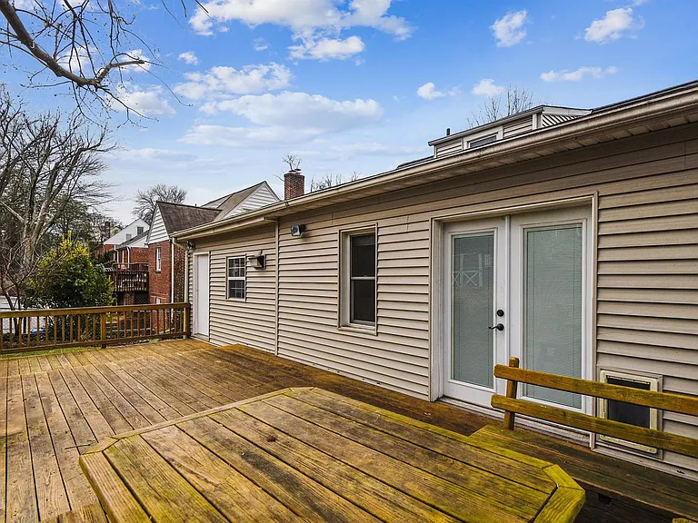 210 E Hamilton Ave — Photo 58