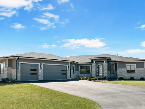 S17W30381 Hazeltine COURT, Waukesha, WI 53188