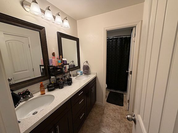 4th image of 10561 Kerrigan Ct