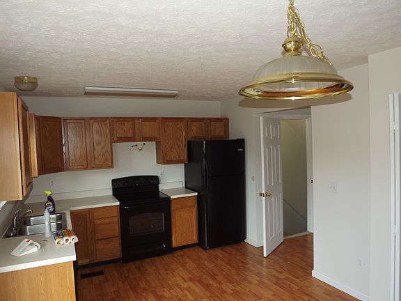 3rd image of 3941 Saint Michaels Sq