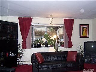 3rd image of 91 Green Ave