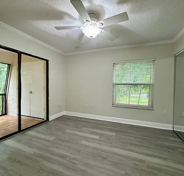 4570 Ringwood Mdw — Photo 13