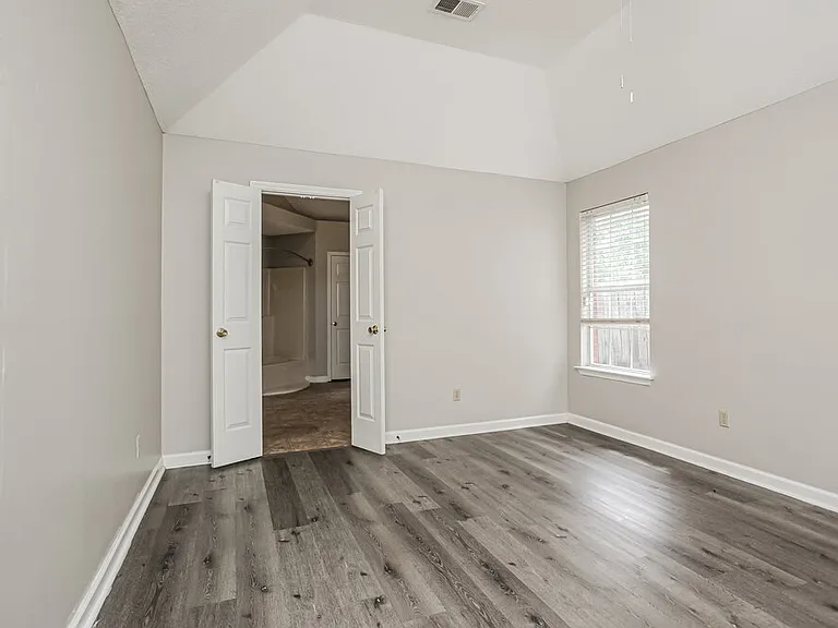 7234 Fox Creek Dr — Photo 10