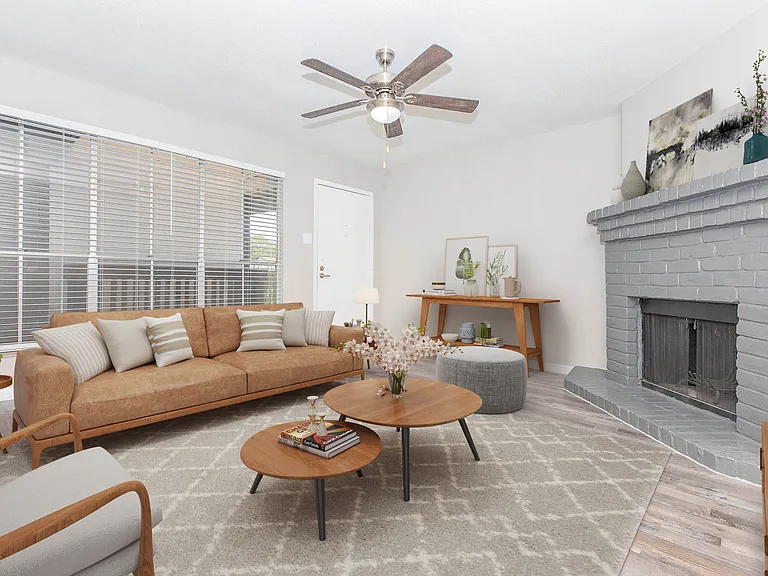 Kendall Manor — Photo 30
