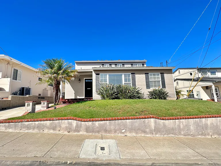 3840 Talbot St — Photo 1