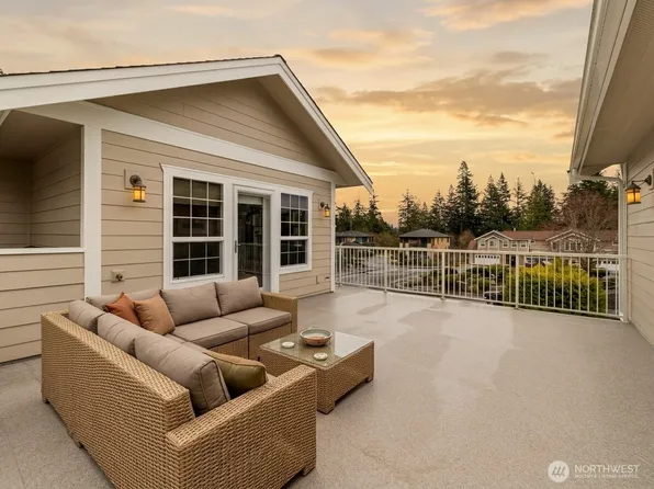 2305 Sundown Court, Anacortes, WA 98221