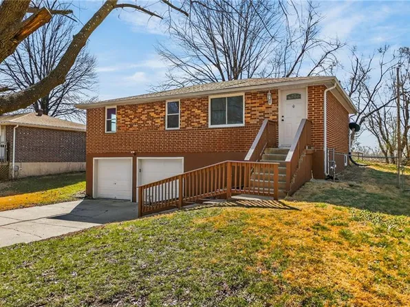 5909 NE 45th Ter, Kansas City, MO 64117