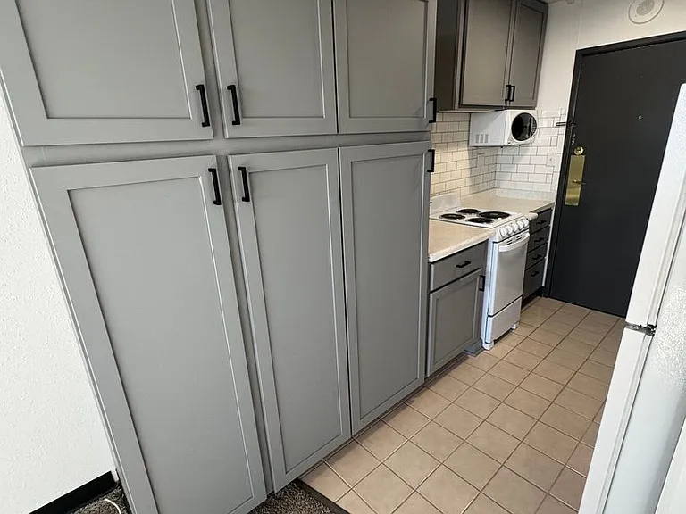 The McCoy at 8035 Apartments - Clive — Photo 38