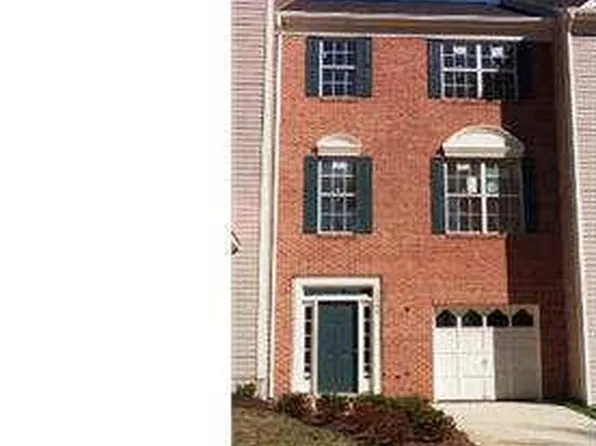 13205 Fox Ripple Ln, Herndon, VA 20171