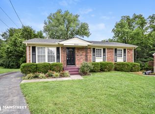 5500 Mosswood Ln, Louisville, KY 40291