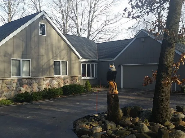 4110 King Hill Dr, Dexter, MI 48130