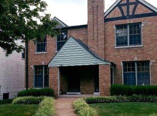 7341 Delmar Blvd, Saint Louis, MO