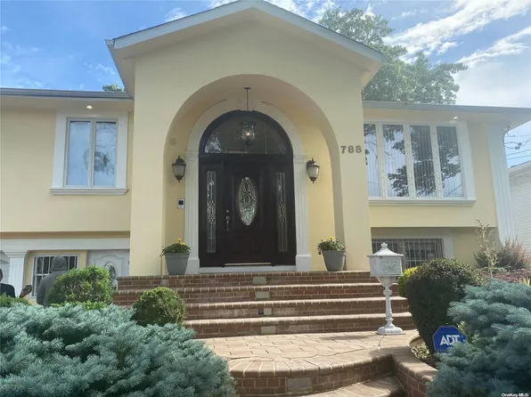 788 Marilyn Lane, Baldwin, NY 11510