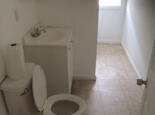 208 Perry Ave, Worcester, MA 01610