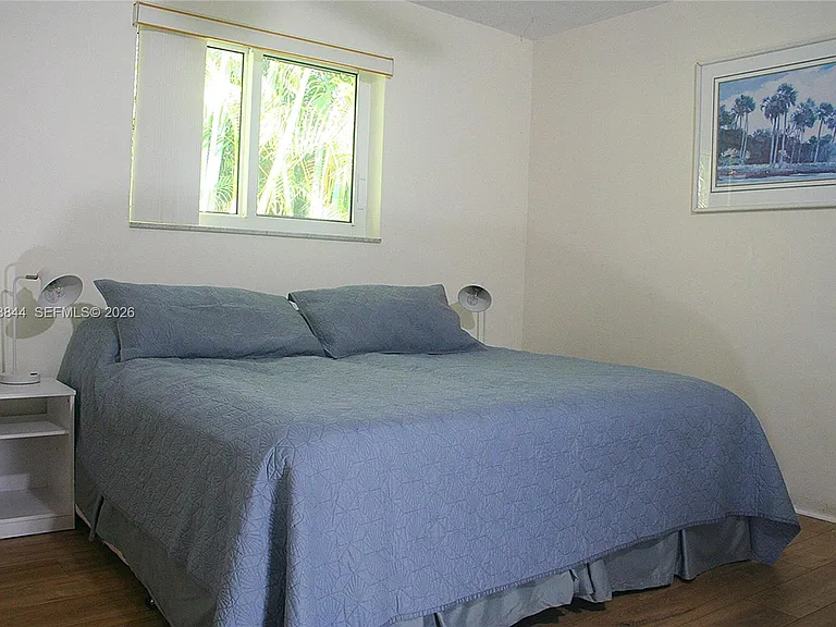 1933 Twin Dolphin Ln — Photo 22