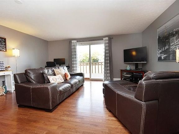 3rd image of 8079 Mill Creek Cir #12C