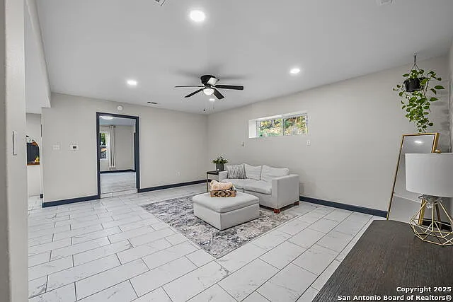 133 Alamo Dr — Photo 13