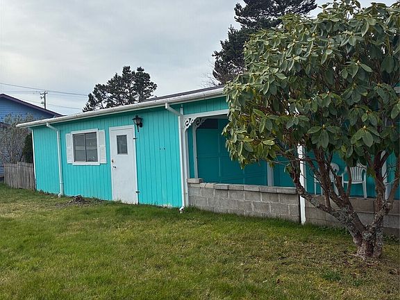 5th image of 211 7th Street NE