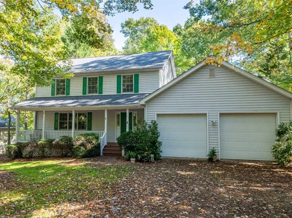 17 Long Leaf Ln, Palmyra, VA 22963